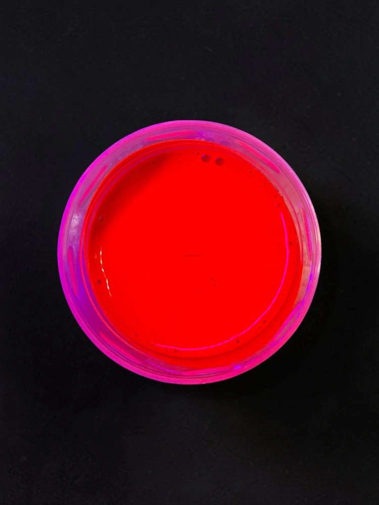 RyvaLures Plastisol Color Neon UV Red Brillant 500 ml