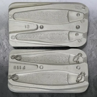 FORMA MOŘSKÝ PILKR 120,150G + 100 PÉREK ZDARMA