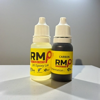 RMP - HIGH BUILD ROD FINISH CARBON-LAK NA VÁZÁNÍ OČEK 2X10ML+2 ŠTĚTCE GRÁTIS